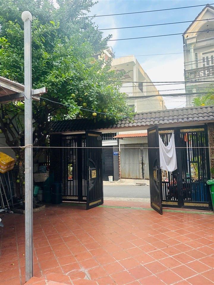 Nhà 9 x 38 hxt sát mặt tiền lê thị riêng, kế bên gò vấp, 50tr/m2 thương lượng.