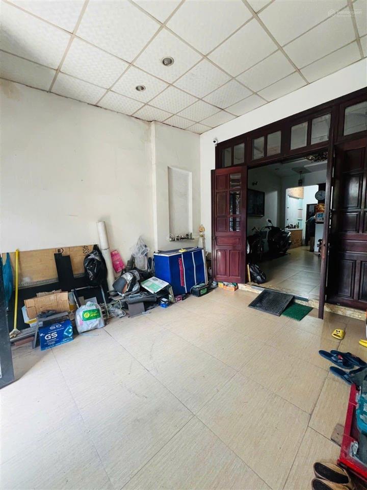 Bán nhà 4 tầng 4,5 x 22 mặt tiền nhánh tô ký, nở hậu, 8 phòng, gần chợ tân chánh hiệp.