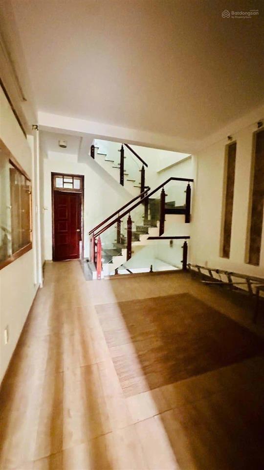 Nhà 3 tầng 4x30 mặt tiền dương thị mười, nhà đẹp giá tốt.