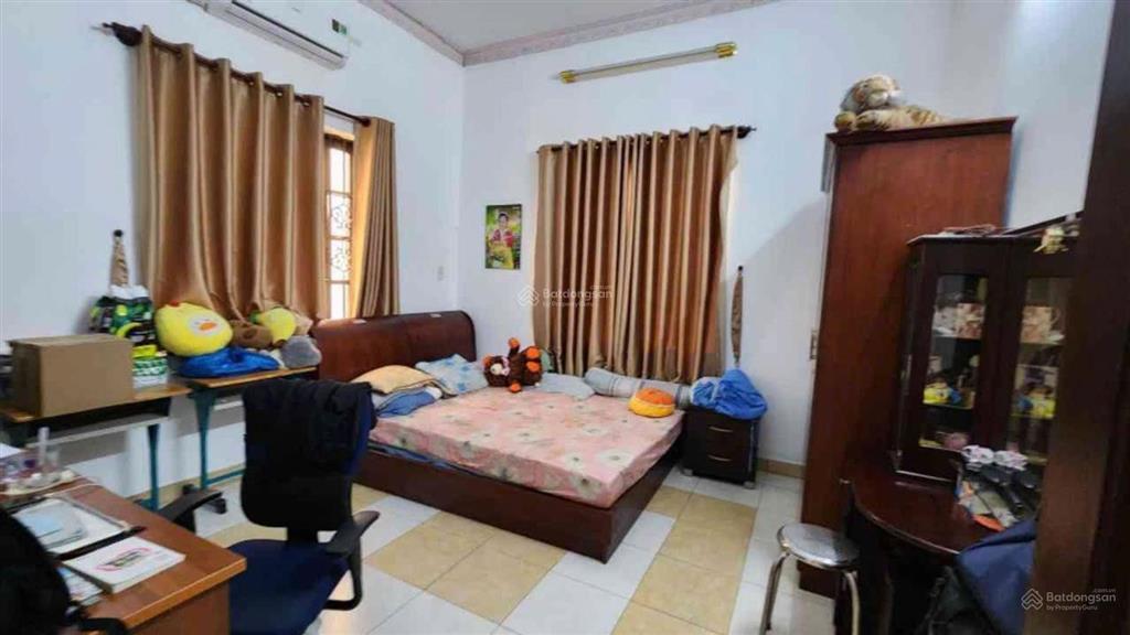 Biệt thự 3 tầng 15 x 20m khu biệt thự thạnh xuân, ngay ngã tư ga, kế bên gò vấp