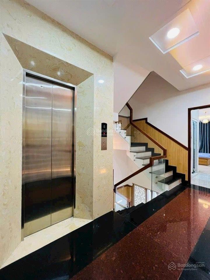 Nhà 4 tầng 4 x 21 căn góc hxt 1/ nguyễn duy cung, thang máy, sát mặt tiền, không lộ giới.
