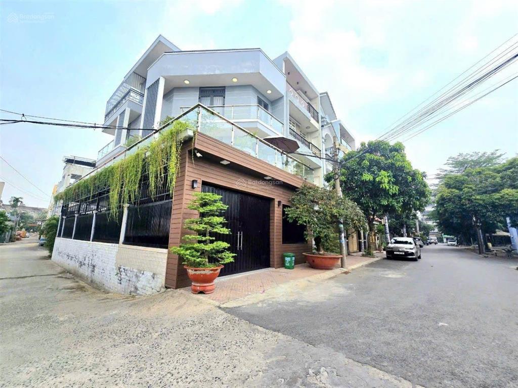 Biệt thự 8 x 18 căn góc siêu đẹp, đường 10m nguyễn thị búp, ngay hiệp thành city