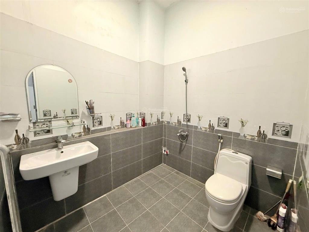 Bán nhà 1t2l 5x20 hẻm xe tải 1/ huỳnh thị hai, sát mặt tiền, hẻm đẹp