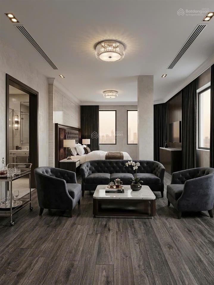 Góc 3 mặt thoáng, hàng hiệu luxury, dòng tiền trên 1 tỷ mỗi tháng. sẵn sổ đỏ