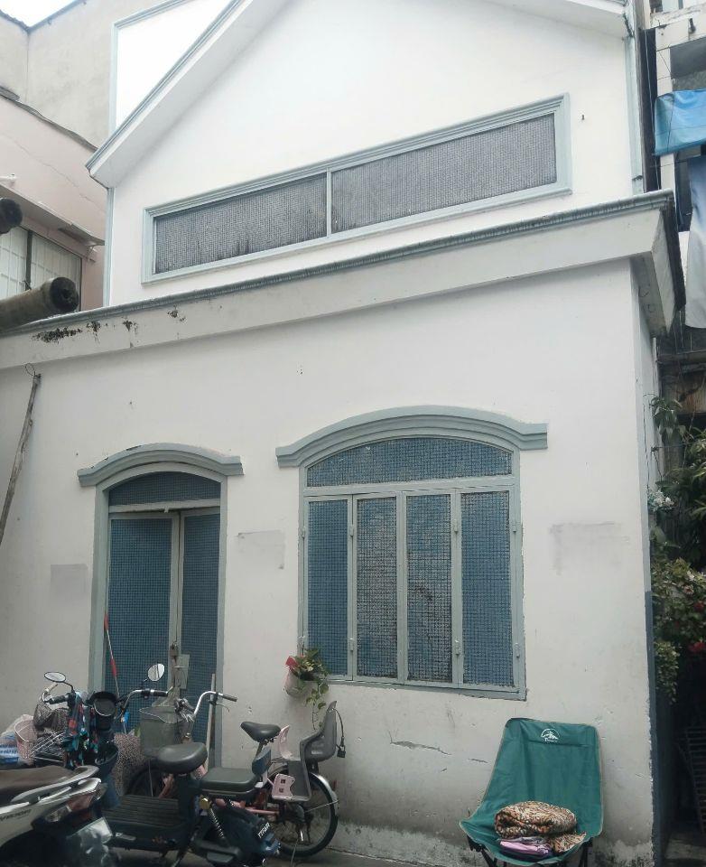 Nhà Trung Tâm Q4 70m2 Ngang Lớn Sát MT Giá Hơn 6 Tỷ