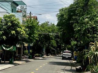 Bán Nhà Mặt Tiền Phước Bình 108m2 Có Sân Ô Tô Gần Global City. Giá Nhỉnh 11 Tỷ
