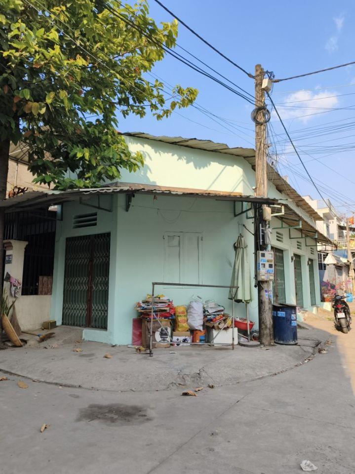 Bán Nhà Dĩ An 68m², 4 Phòng Trọ Cho Thuê, HXH, Chỉ 3.8 Tỷ TL
