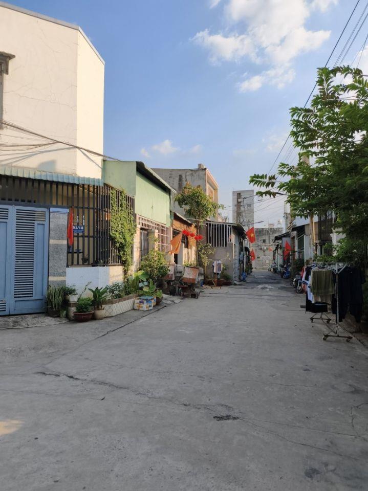 Bán Nhà Dĩ An 68m², 4 Phòng Trọ Cho Thuê, HXH, Chỉ 3.8 Tỷ TL