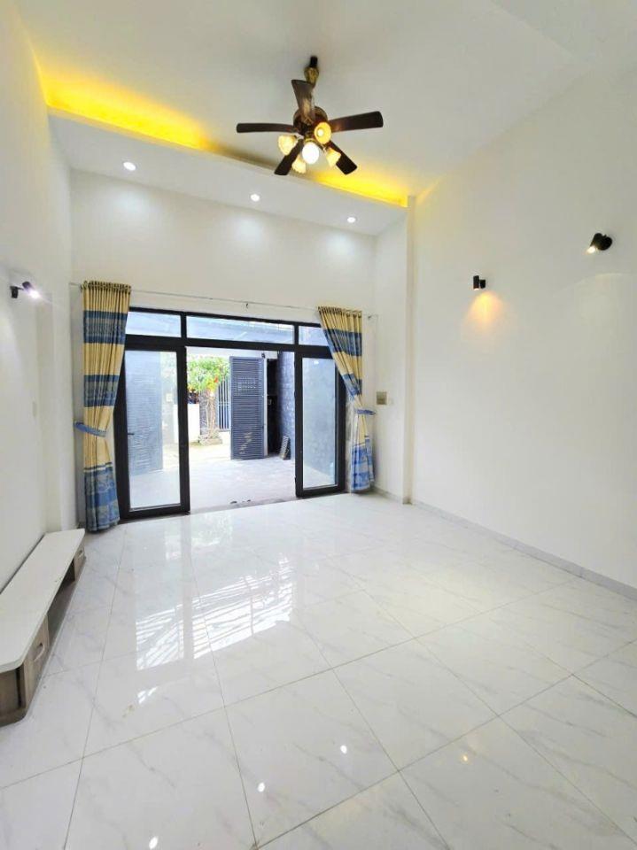 Nhà 2 Mặt Tiền Ô Tô Phú Hữu 85m², 2 Tầng, Hoàn Công, Giá 5.79 Tỷ