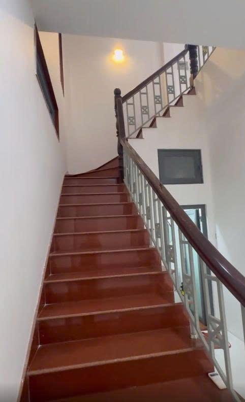 Bán Nhà HXH Bạch Đằng - Sát Sân Bay - 70m² - 3 Tầng - Giá 14.X Tỷ