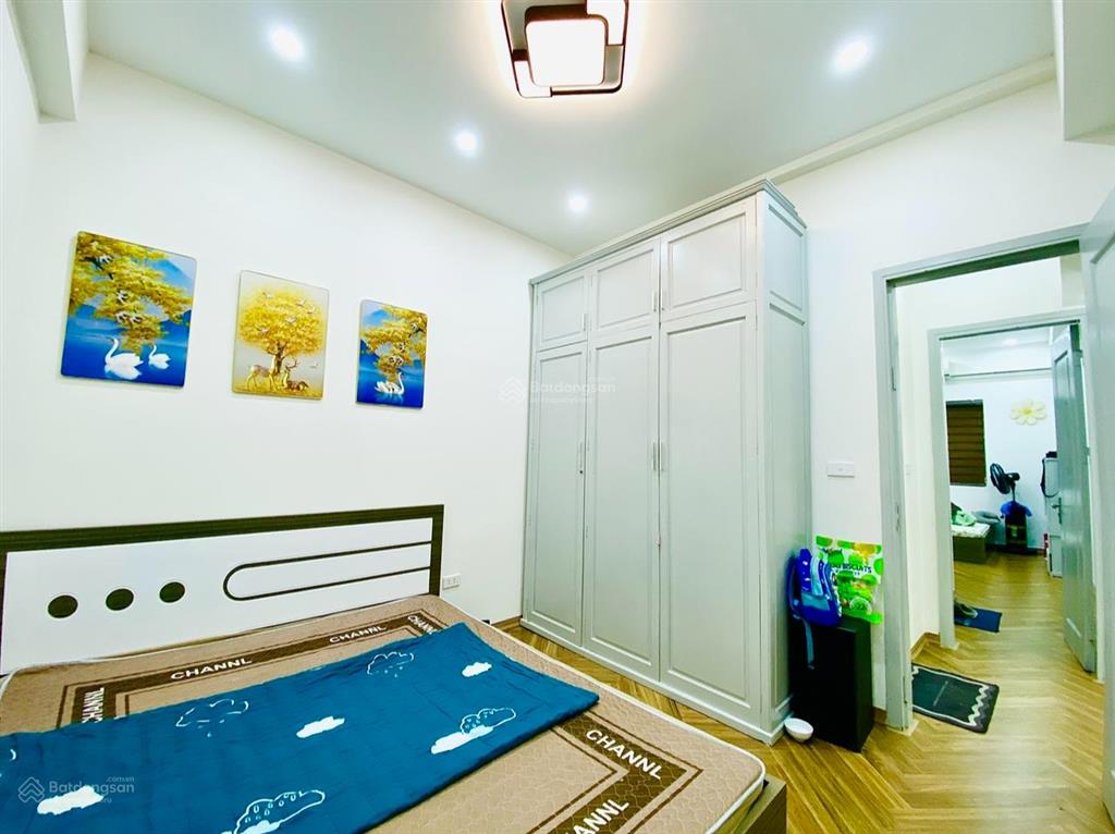 Chính chủ cần bán chung cư vp5 bán đảo linh đàm 62m  tầng 22 view hồ sổ đỏ chính chủ giá 5.45 tỷ