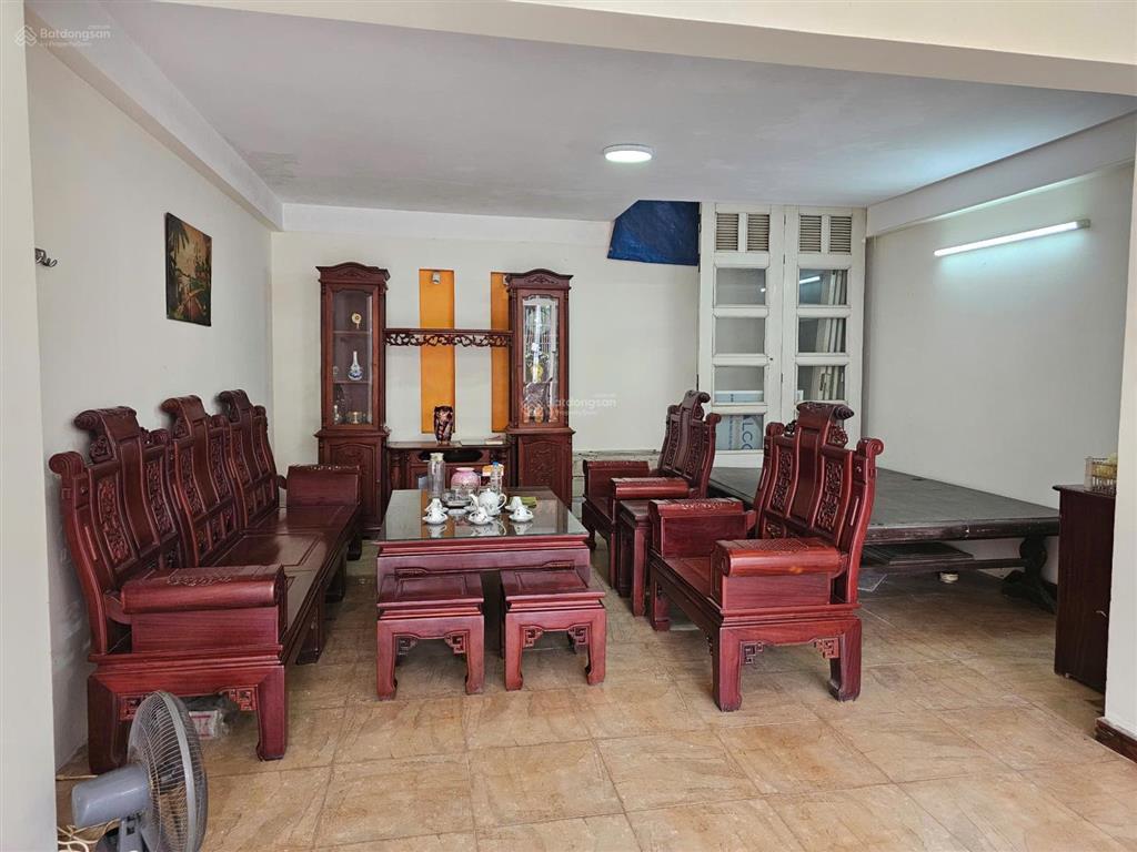 Cho thuê nhà riêng 60m2 phường phú thượng, hà nội
