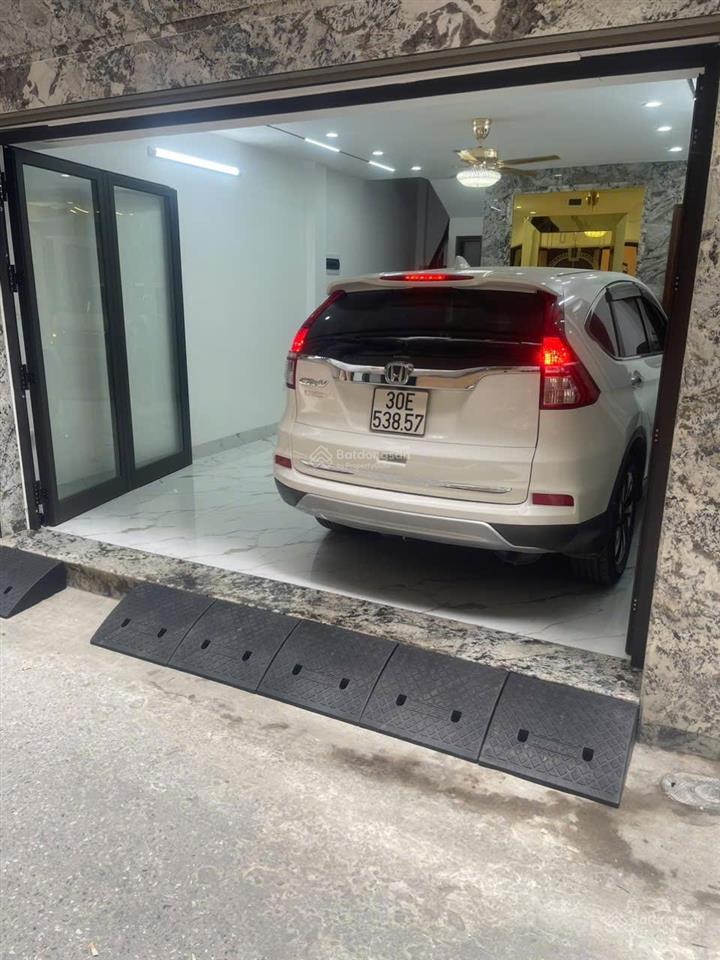 Nhà lô góc trần duy hưng, cầu giấy. dt 52m2* 6 tầng* mt khủng. thang máy  nt cao cấp  oto vào nhà