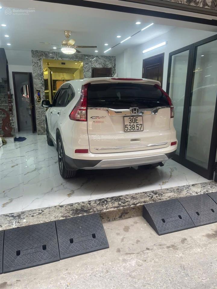 Nhà lô góc trần duy hưng, cầu giấy. dt 52m2* 6 tầng* mt khủng. thang máy  nt cao cấp  oto vào nhà