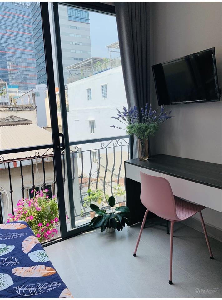 Cho thuê căn hộ studio ban công q1 gần cầu ông lãnh, chợ bến thành, bitexco, takashimaya, bùi viện