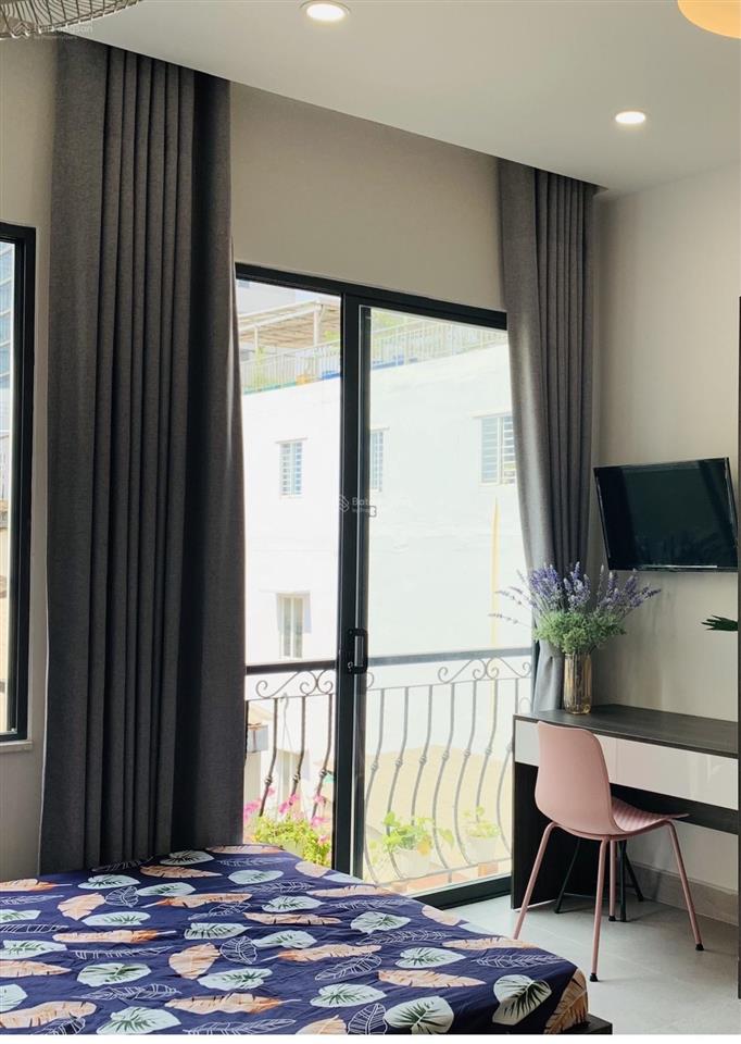 Cho thuê căn hộ studio ban công q1 gần cầu ông lãnh, chợ bến thành, bitexco, takashimaya, bùi viện