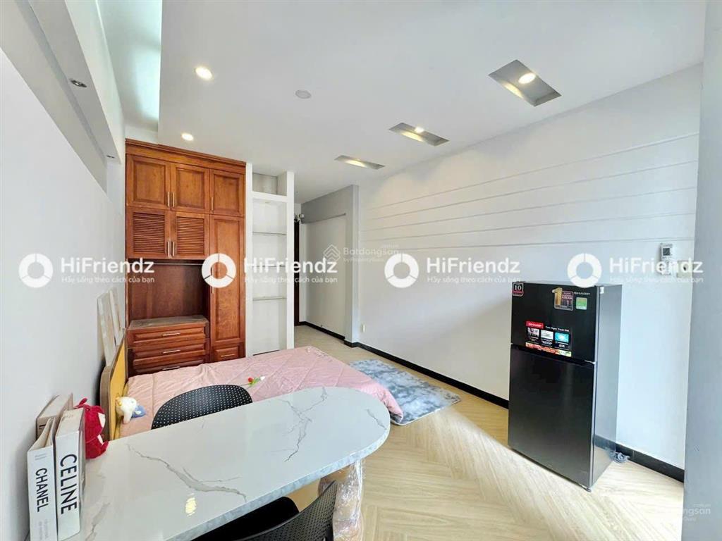 Cho thuê căn hộ studio ban công thoáng q1 gần cầu ông lãnh, cầu calmette, bùi viện, chợ bến thành