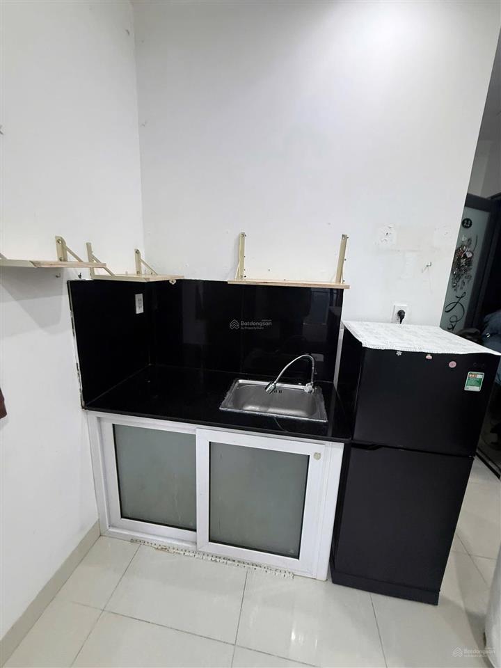 Cho thuê căn hộ studio ban công q4 gần đh luật, đh nguyễn tất thành, cầu kênh tẻ