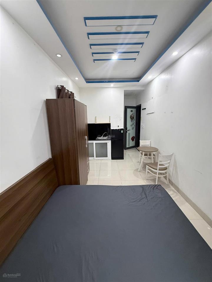 Cho thuê căn hộ studio ban công q4 gần đh luật, đh nguyễn tất thành, cầu kênh tẻ