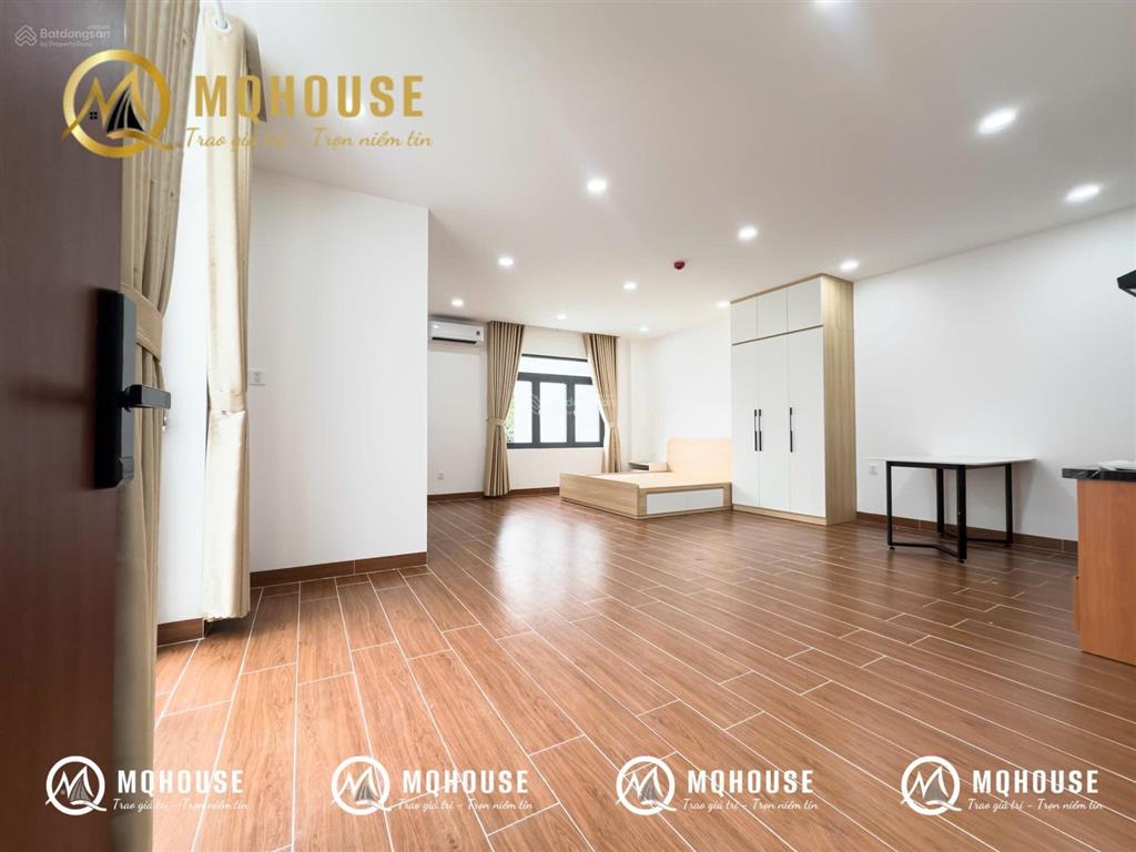 Cho thuê căn hộ studio cửa sổ, ban công thoáng q3 gần cầu công lý, cầu kiệu, công viên lê văn tám