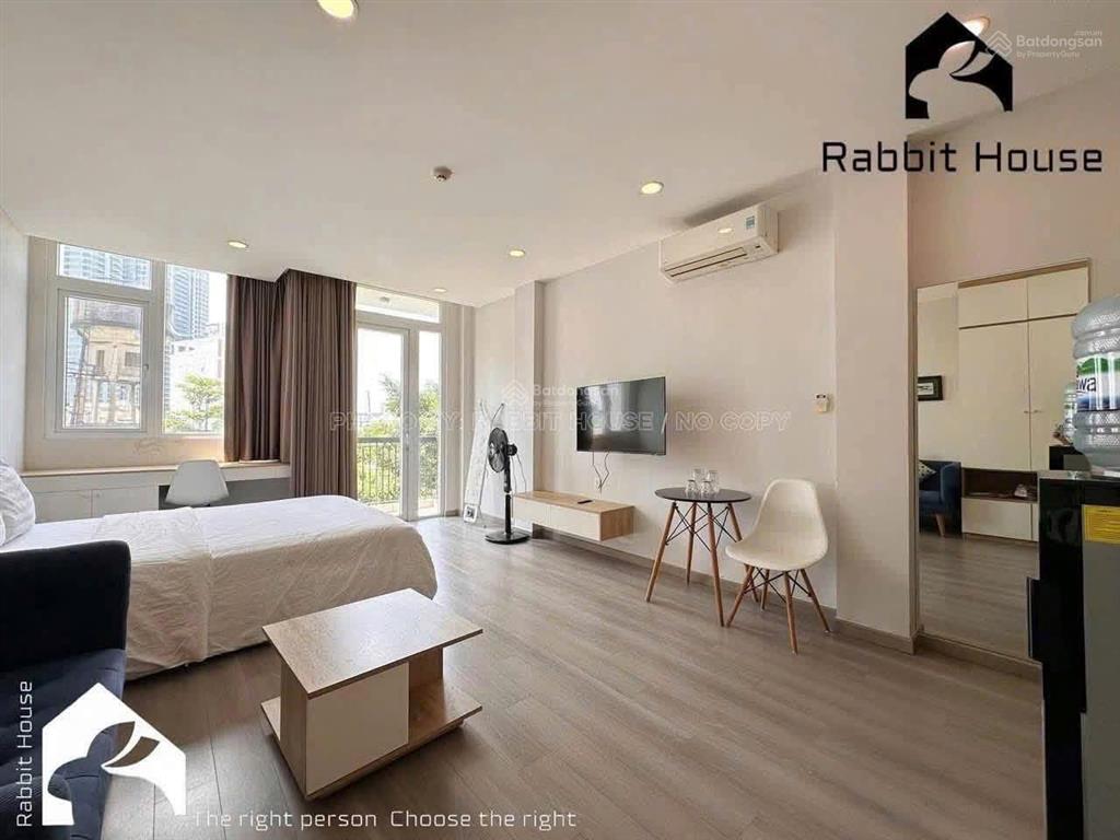 Cho thuê căn hộ studio ban công thoáng, đẹp q10 gần vòng xoay dân chủ, toà nhà viettel
