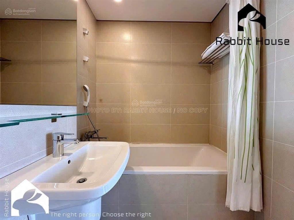 Cho thuê căn hộ studio ban công thoáng, đẹp q10 gần vòng xoay dân chủ, toà nhà viettel