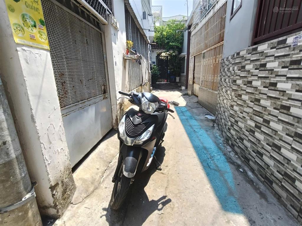 Nhà lý tuệ 6,3 x 6,25 = 39m2 , 2 tầng nhà cứng đẹp 3tỷ750