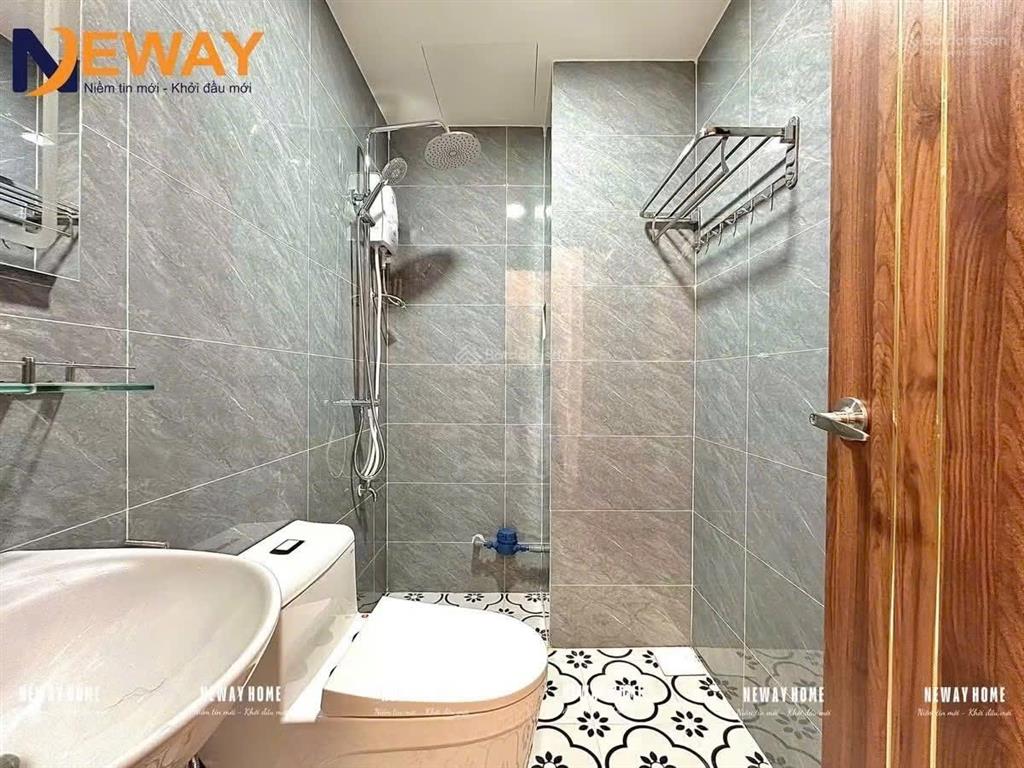 Căn hộ 1 phòng ngủ tách bếp gần vòng xoay dân chủ