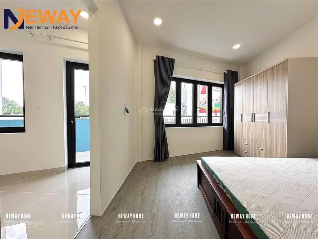 Căn hộ 1 phòng ngủ tách bếp gần vòng xoay dân chủ