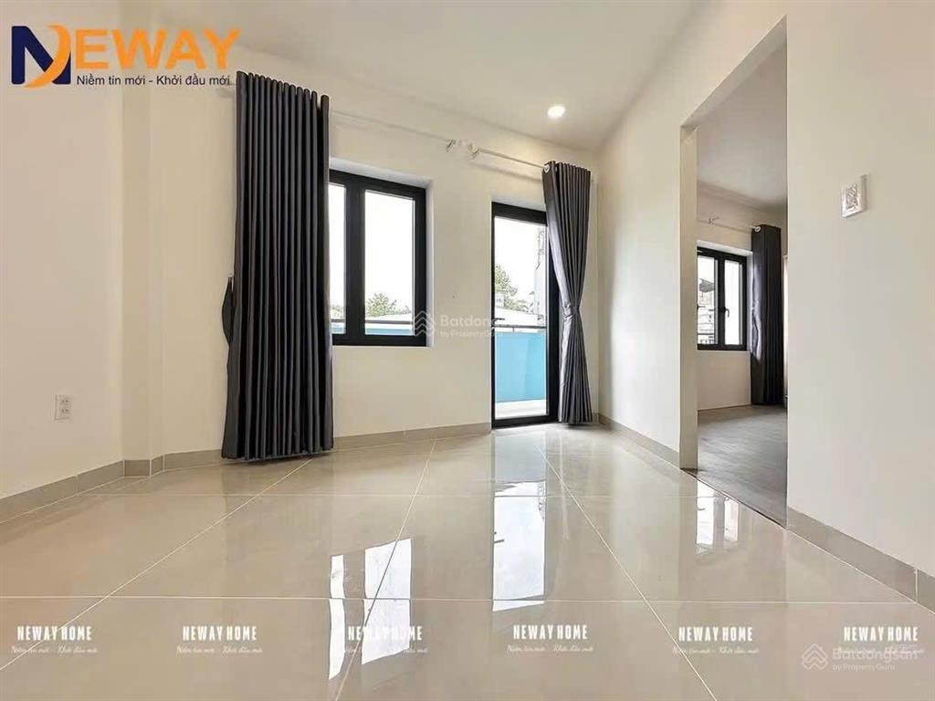 Căn hộ 1 phòng ngủ tách bếp gần vòng xoay dân chủ