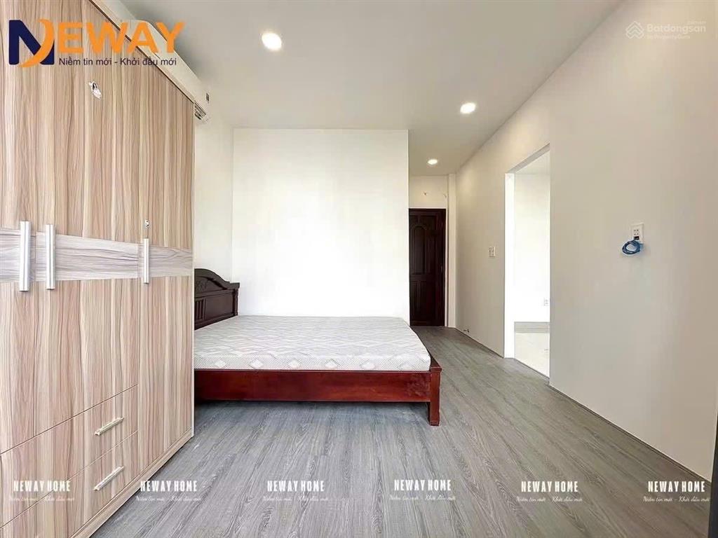 Căn hộ 1 phòng ngủ tách bếp gần vòng xoay dân chủ