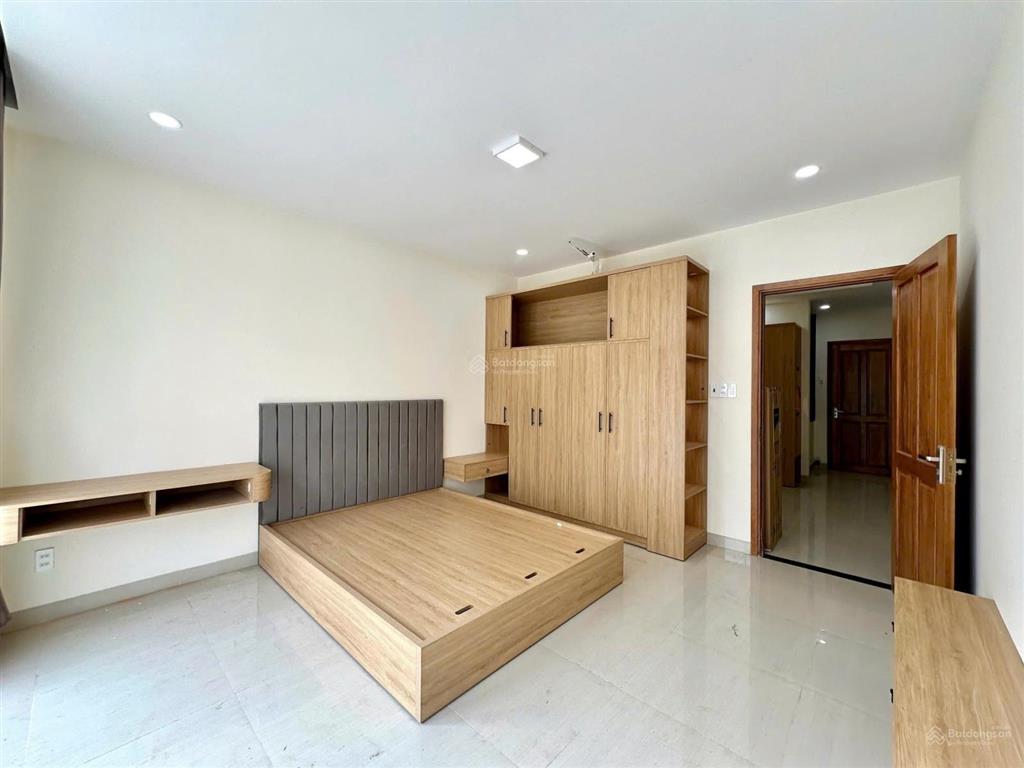 Căn hộ 1 phòng ngủ tách bếp gần vạn hạnh mall, vòng xoay lý thái tổ