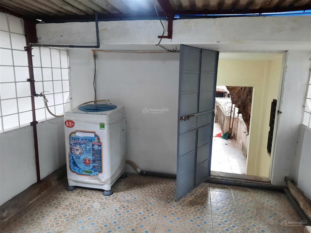 Cho thuê nhà riêng, số 32, ngõ 26 phùng hưng, hà đông. nhà 2 tầng 1 tum, 40m2