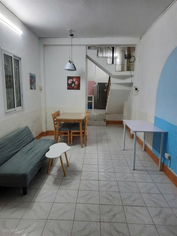 Cho thuê nhà riêng, số 32, ngõ 26 phùng hưng, hà đông. nhà 2 tầng 1 tum, 40m2