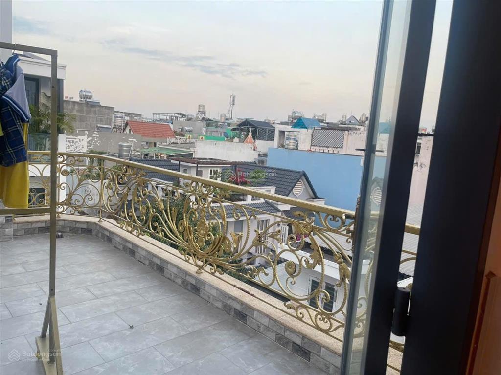 Cho thuê nhà ngang 6,5, thang máy, căn góc, nội thất cao cấp, quang trung, 25tr