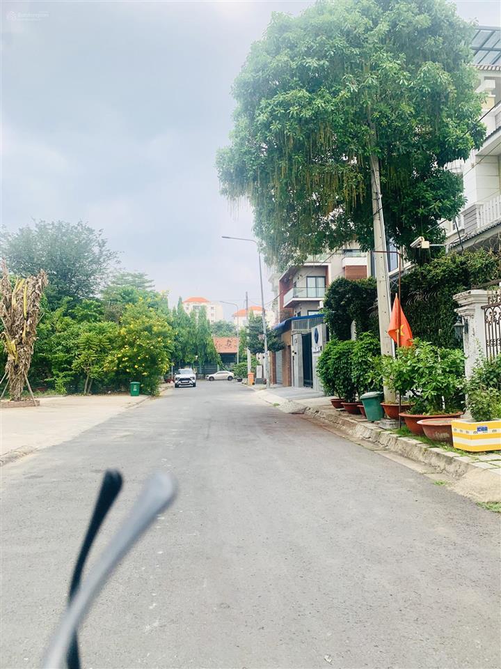 Bán đất biệt thự lê thị riêng, quận 12, diện tích 140m2 (7x20), gần malisa, giá 9 tỷ.