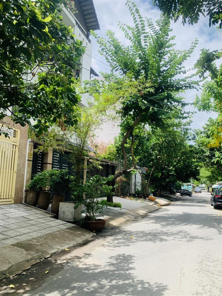 Bán đất hxh 8 mét, phạm văn chiêu, diện tích 210m2, giá 11 tỷ.