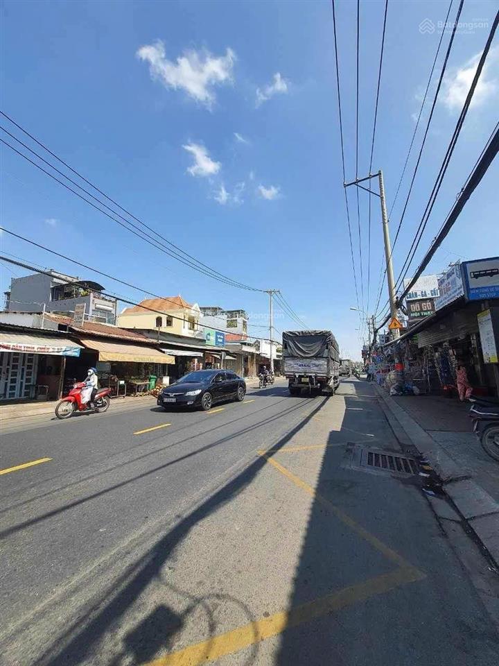 Bán shophouse tại ấp 1 phong phú, 12,99 tỷ, 200m2 nguyên căn mặt tiền quốc lộ 50 sổ hồng sẵn