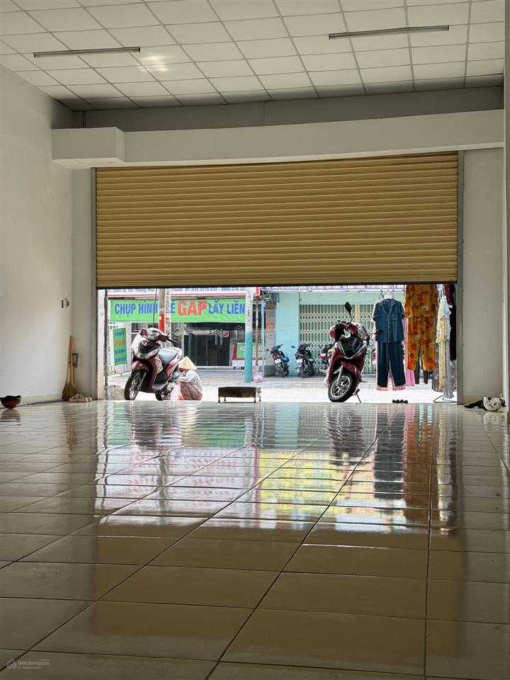 Bán shophouse tại ấp 1 phong phú, 12,99 tỷ, 200m2 nguyên căn mặt tiền quốc lộ 50 sổ hồng sẵn