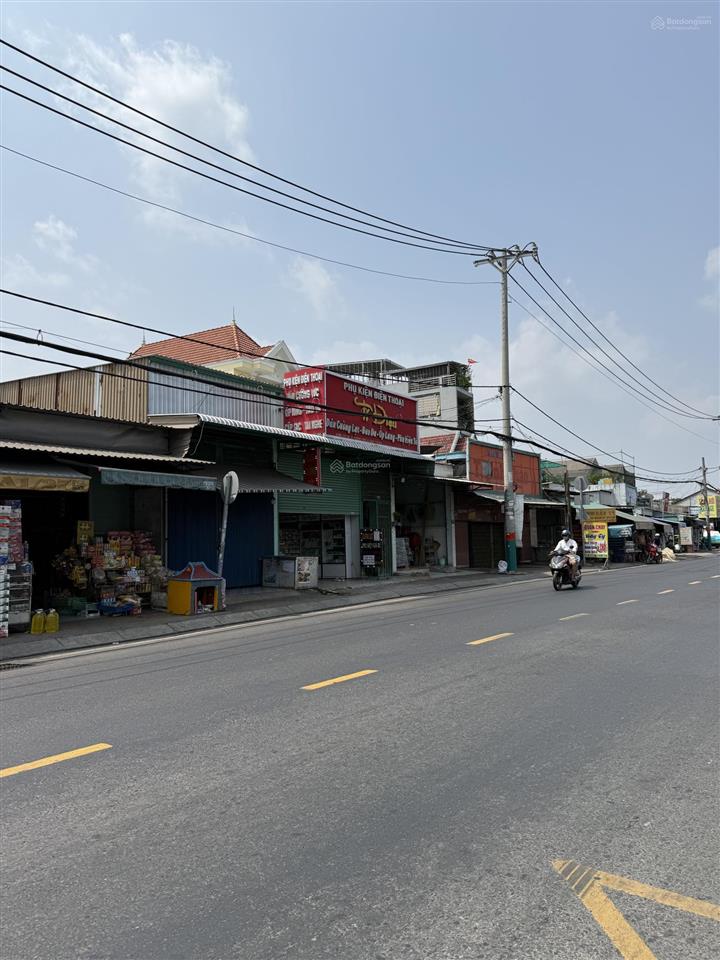Bán shophouse tại ấp 1 phong phú, 12,99 tỷ, 200m2 nguyên căn mặt tiền quốc lộ 50 sổ hồng sẵn