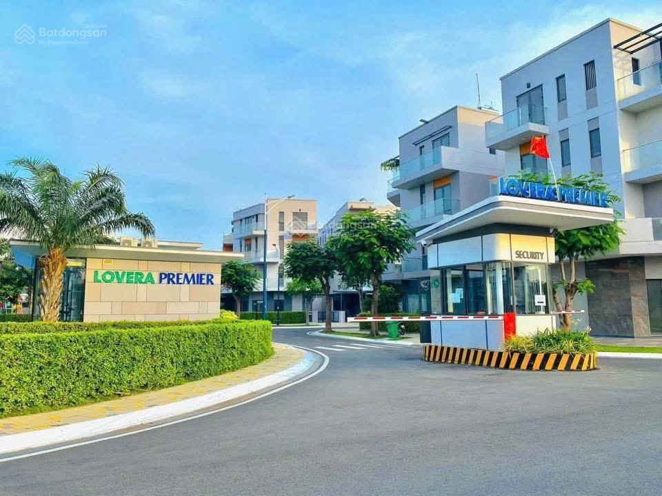 Bán shophouse tại lovera premier, giá cực chất 9,9 tỷ, 75m2, 6pn, 7wc, view đẹp