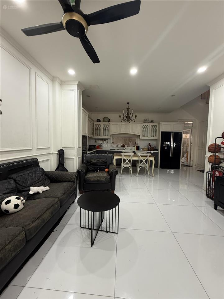 Bán gấp căn góc loverapark đẹp 3pn, 3wc, 97,5m2 tại khang điền bình chánh, giá 11 tỷ vnd