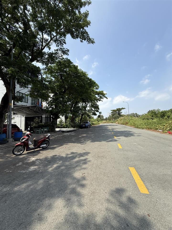 Bán đất nền giá tốt tại khang điền bình chánh, 9,39 tỷ, duy nhất nền biệt thự đẹp 160m2