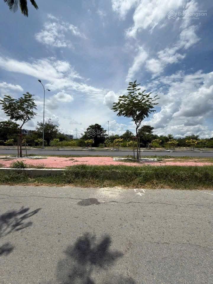 Bán bt lovera premier, 8,1 tỷ, 75m2, giá siêu hời hot!