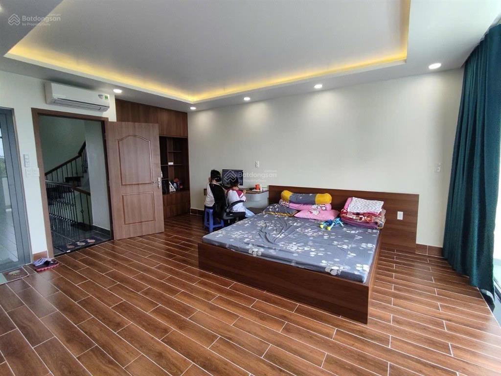 Bán nhà riêng tại khang điền bình chánh, giá 10,5 tỷ, 100m2, 6pn, 5wc 4 tầng lầu đẹp xinh