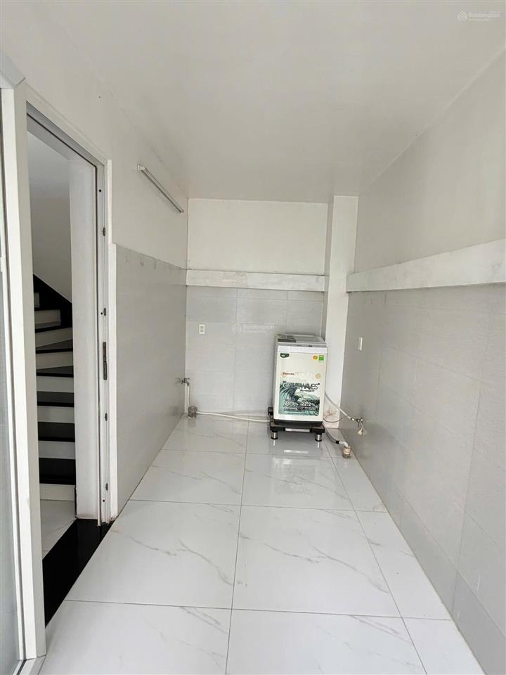 Bán gấp biệt thự 3pn, 3wc, 105m2 ở khang điền bình chánh, giá 9,7 tỷ