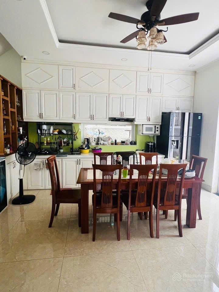 Bán biệt thự khang điền bình chánh, 9,5 tỷ, 123,5 m2, giá siêu hời, uy tín