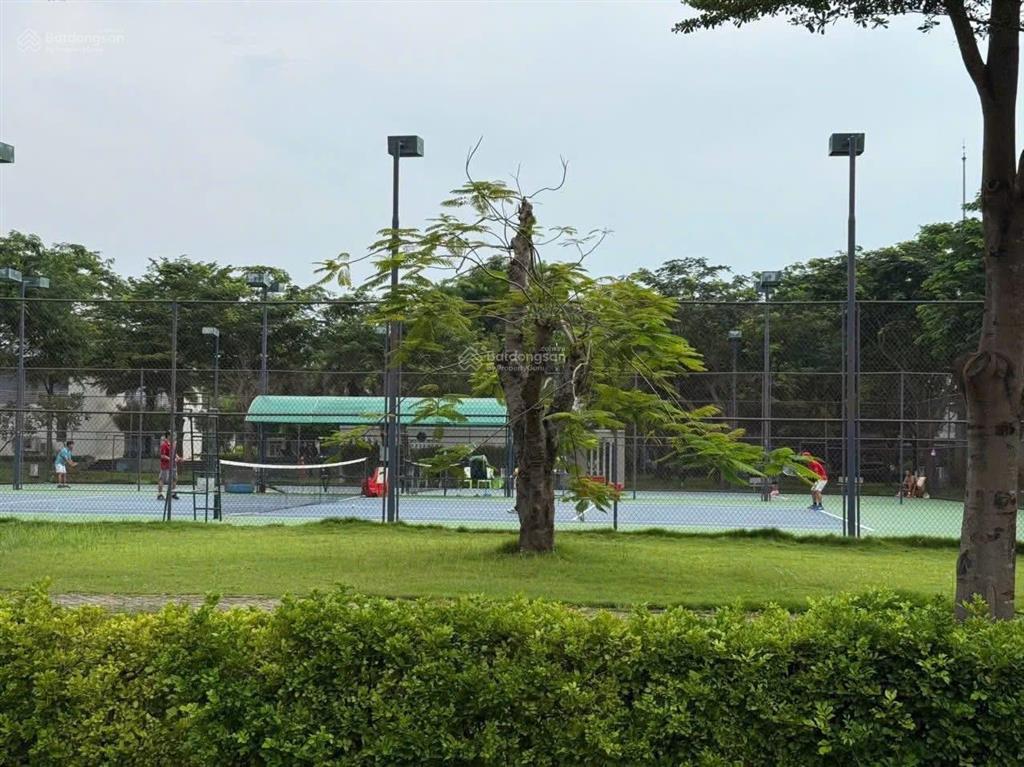 Bán nhà phố lovera park view công viên lớn tại khang điền bình chánh,8,3 tỷ, 75m2, uy tín chính chủ