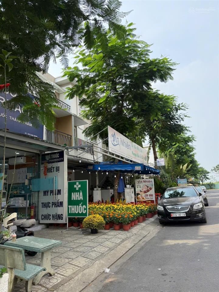 Cho thuê nhà phố lovera park, đối diện cc vissta 8 triệu, 75m², 3pn + 3wc, thiết kế hiện đại