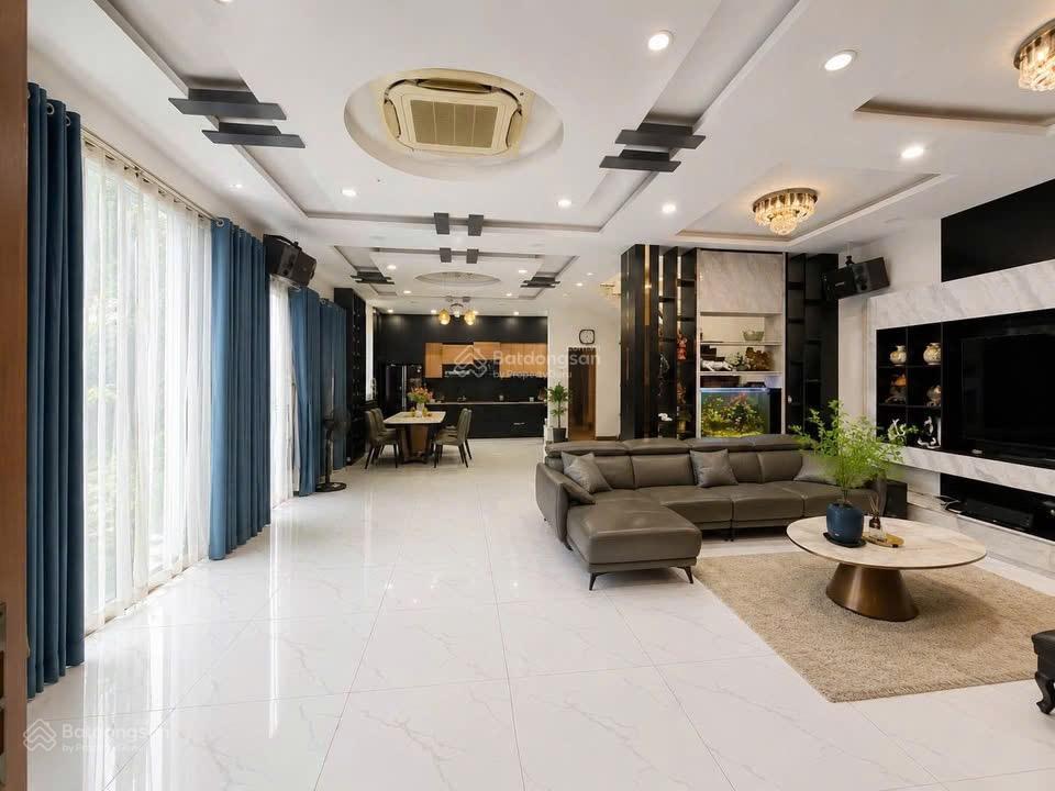 Bán gấp nhà biệt thự 4pn, 4wc ở khang điền bình chánh, 14,99 tỷ, 210m2 góc bự đẹp view công viên